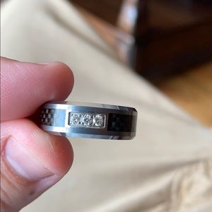 Men’s wedding band